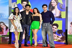 Meet The Star Cast Of <i>Ishq Vishk Rebound </i>: Pashmina Roshan, Rohit Saraf And Others Meet The Star Cast Of <i>Ishq Vishk Rebound </i>: Pashmina Roshan, Rohit Saraf And Others