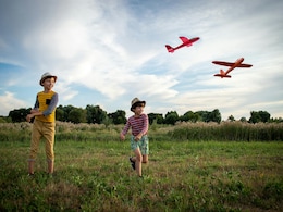 National Brother’s Day 2024: जिस भाई से झगड़ते हैं हमेशा आज उन्हीं का है दिन, ये प्यारभरे मैसेज भेजकर लुटाएं प्यार  National Brother’s Day 2024: जिस भाई से झगड़ते हैं हमेशा आज उन्हीं का है दिन, ये प्यारभरे मैसेज भेजकर लुटाएं प्यार