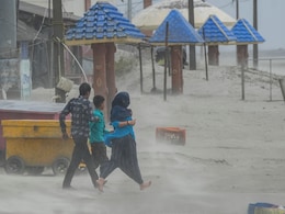 10 राज्यों में क्यों बदला आग बरसाते आसमान का मिजाज? जानें क्या है 'रेमल' कनेक्शन 10 राज्यों में क्यों बदला आग बरसाते आसमान का मिजाज? जानें क्या है 'रेमल' कनेक्शन