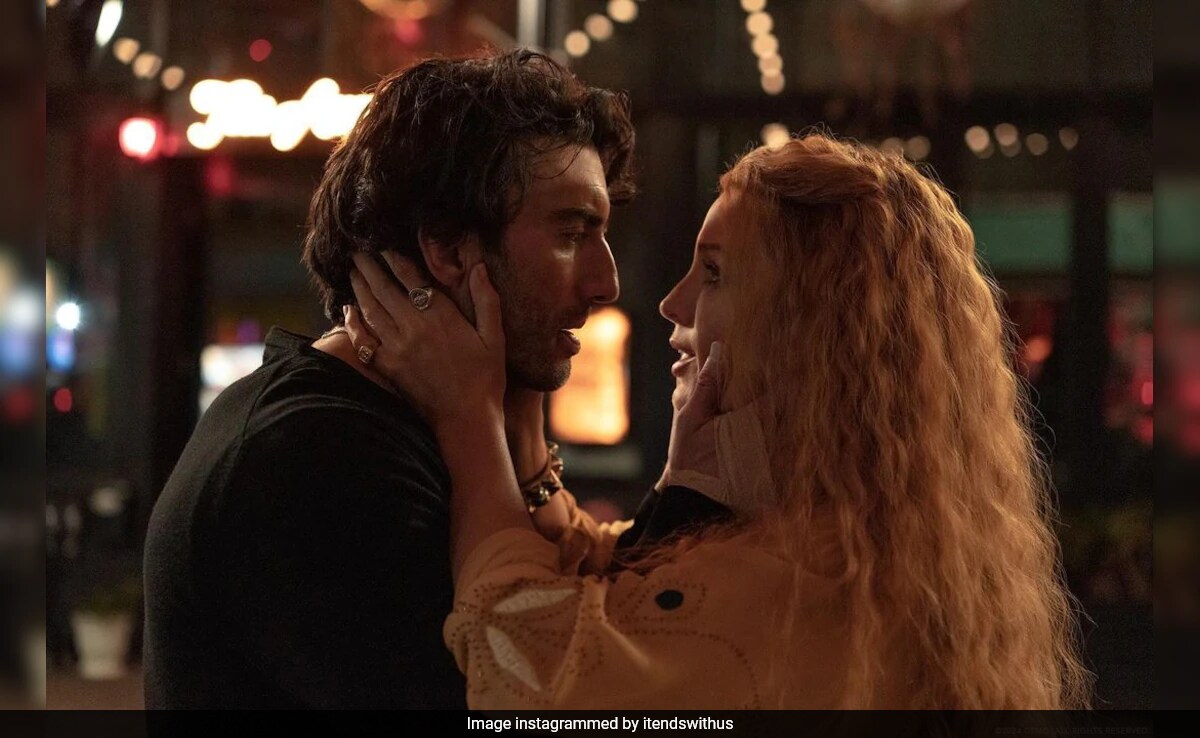 It Ends With Us First Look: Blake Lively And Justin Baldoni Are Lost In  Each Other's Eyes