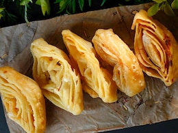 इस दिवाली यूं बनाएं बिहार का फेमस खाजा | Khaja Quick Recipe