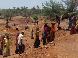 NDTV की खबर का असर, अब भीषण गर्मी में मनरेगा मजदूर को मिलेगी राहत, प्रशासन ने बदली टाइमिंग