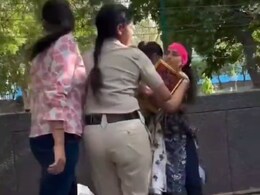 "She Misbehaved": Delhi Police On Viral Video Of 'Vada Pav Girl'