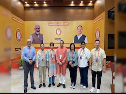 Singapore, Nepal Envoys Among 20 Diplomats Attend PM Modi's Public Meeting In Delhi Singapore, Nepal Envoys Among 20 Diplomats Attend PM Modi's Public Meeting In Delhi