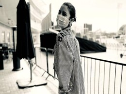 फिल्मों से दूर फिर भी बरकरार है स्टारडम, शाहरुख-अमिताभ को टक्कर देती है ये एक्ट्रेस, बॉडीगार्ड की फीस जान उड़ जाएंगे होश फिल्मों से दूर फिर भी बरकरार है स्टारडम, शाहरुख-अमिताभ को टक्कर देती है ये एक्ट्रेस, बॉडीगार्ड की फीस जान उड़ जाएंगे होश