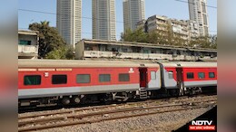 Indian Railways: हर सफर में सिर्फ इतने पैसे खर्च कर पाएं 10 लाख रुपये तक का बीमा, यहां जानें पूरी जानकारी