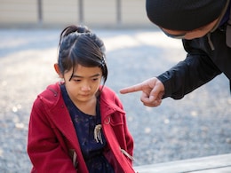 चाहते हैं कि बच्चा माने हर बात तो बदल दीजिए पैरेंटिंग का गलत तरीका, ये आदतें बच्चे को बनाएंगी आज्ञाकारी  चाहते हैं कि बच्चा माने हर बात तो बदल दीजिए पैरेंटिंग का गलत तरीका, ये आदतें बच्चे को बनाएंगी आज्ञाकारी
