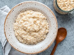 Why Should You Avoid Eating Oatmeal In Breakfast? Ayurveda Health Expert Weighs In