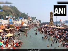 223 Hindu Pilgrims From Pak Immerse Ashes Of Ancestors In Ganga In Haridwar 223 Hindu Pilgrims From Pak Immerse Ashes Of Ancestors In Ganga In Haridwar