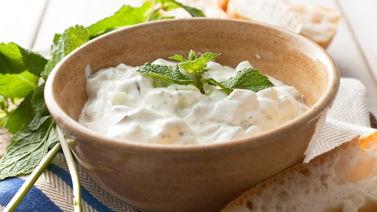 Nutritionist-Approved Yoghurt Combinations For Everyday Health