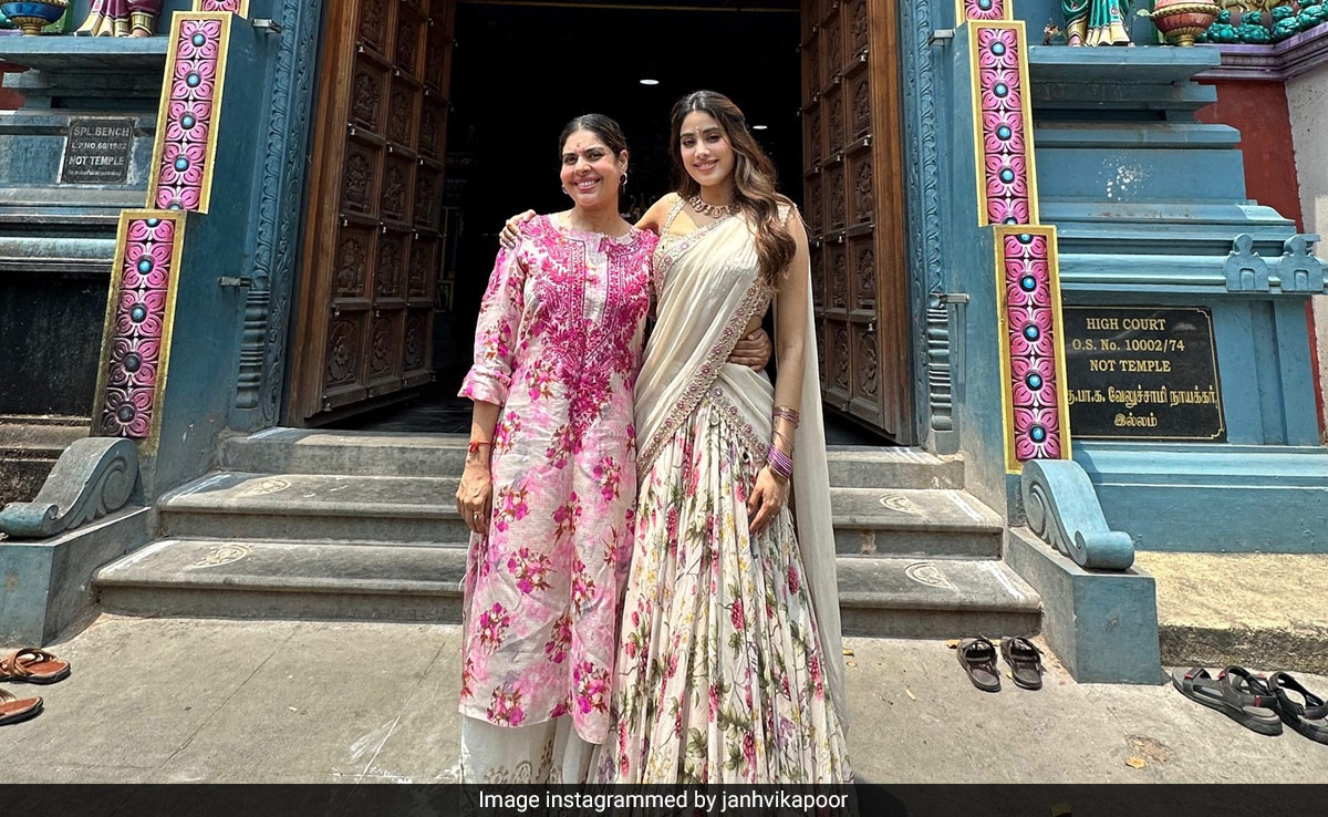 Janhvi Kapoor Visits "Mumma's Most Favourite Place In Chennai" And Here's Why You Should Too