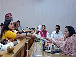 Maneka Gandhi Files Nomination, Declares Assets Worth Rs 97.17 Crore Maneka Gandhi Files Nomination, Declares Assets Worth Rs 97.17 Crore
