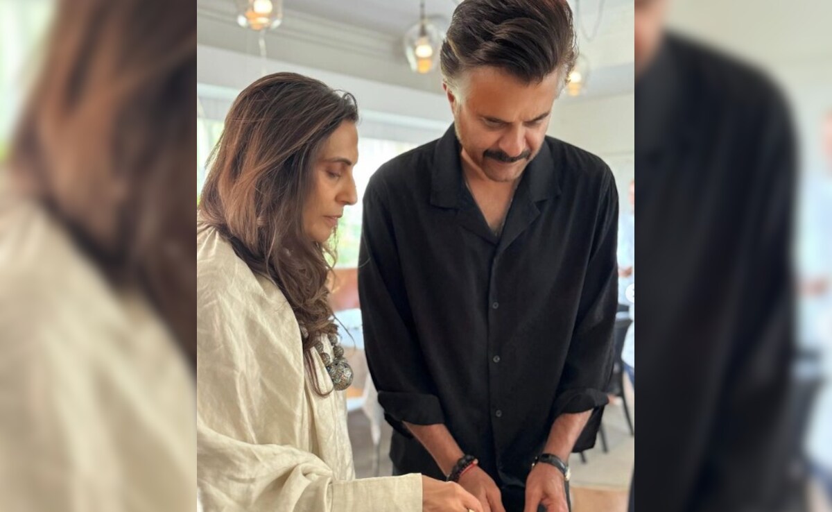 Sonam Kapoor's Aww-Dorable Wish For Parents Anil And Sunita Kapoor On Their 40th Wedding Anniversary