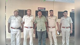 जंगल में छिपकर बैठा था पुलिस पर हमले का आरोपी,  हत्या सहित कई मामले हैं दर्ज; पुलिस की बाइक चुराकर हुआ था फरार, गिरफ्तार