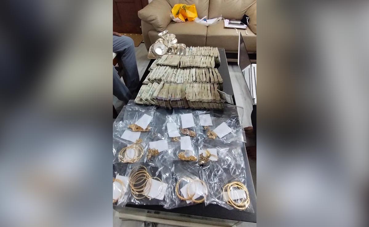Rs 38 Lakh Cash, Gold Recovered In Raids On Senior Hyderabad Cop's Home