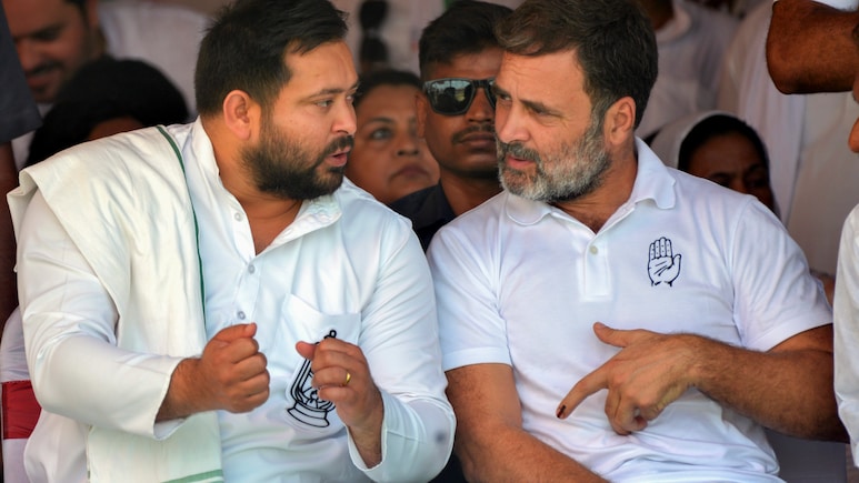 16 दिन, 23 जिले, 1300 KM... बिहार में राहुल की 'वोटर अधिकार यात्रा' के मायने समझिए