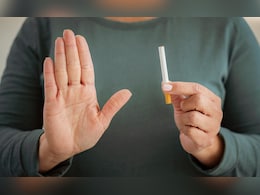इस हर्ब को खाकर नहीं करता सिगरेट पीने का मन, आयुर्वेदिक एक्सपर्ट ने बताया छूट जाएगी स्मोकिंग की लत इस हर्ब को खाकर नहीं करता सिगरेट पीने का मन, आयुर्वेदिक एक्सपर्ट ने बताया छूट जाएगी स्मोकिंग की लत