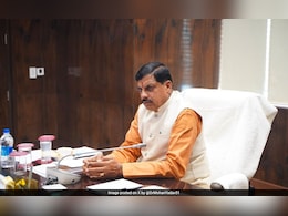 New Transport System in MP: भ्रष्टाचार की शिकायत के बाद सभी चेक पोस्ट किए गए बंद, नई परिवहन व्यवस्था आज से लागू New Transport System in MP: भ्रष्टाचार की शिकायत के बाद सभी चेक पोस्ट किए गए बंद, नई परिवहन व्यवस्था आज से लागू