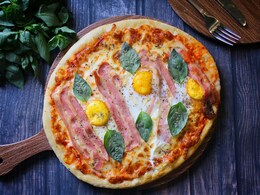 Pizza For Breakfast, Why Not? Make This Protein-Packed Egg Pizza And Indulge