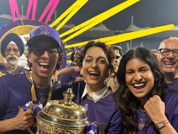 जूही चावला की बेटी जान्हवी ने केकेआर की आईपीएल जीत पर शेयर की मां संग ट्रॉफी के साथ खूबसूरत तस्वीर जूही चावला की बेटी जान्हवी ने केकेआर की आईपीएल जीत पर शेयर की मां संग ट्रॉफी के साथ खूबसूरत तस्वीर