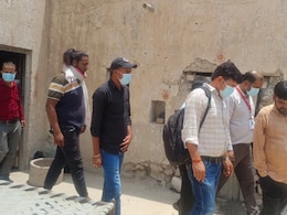 NDTV की खबर का असर, 12 साल बाद बेड़ियों से आजाद होंगे दोनों भाई, गांव पहुंची अधिकारियों की टीम NDTV की खबर का असर, 12 साल बाद बेड़ियों से आजाद होंगे दोनों भाई, गांव पहुंची अधिकारियों की टीम