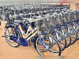 Rajasthan Free Bicycle Scheme: गर्मी की छुट्टी से पहले बच्चों को 2.5 लाख साइकिल बांटेगी राजस्थान सरकार, शिक्षा मंत्री का आदेश Rajasthan Free Bicycle Scheme: गर्मी की छुट्टी से पहले बच्चों को 2.5 लाख साइकिल बांटेगी राजस्थान सरकार, शिक्षा मंत्री का आदेश