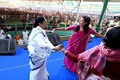 Mamata Banerjee Dances With Mahua Moitra: "Most Fun Clip Of Campaign" Mamata Banerjee Dances With Mahua Moitra: "Most Fun Clip Of Campaign"