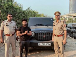 नोएडा के 'रईसजादे' की करतूत वायरल; वीडियो देख पब्लिक हुई आगबबूला, पुलिस ने किया गिरफ्तार नोएडा के 'रईसजादे' की करतूत वायरल; वीडियो देख पब्लिक हुई आगबबूला, पुलिस ने किया गिरफ्तार