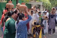 BJP Mahila Morcha Protests Outside Delhi Minister Atishi's Home Over Delhi Water Crisis