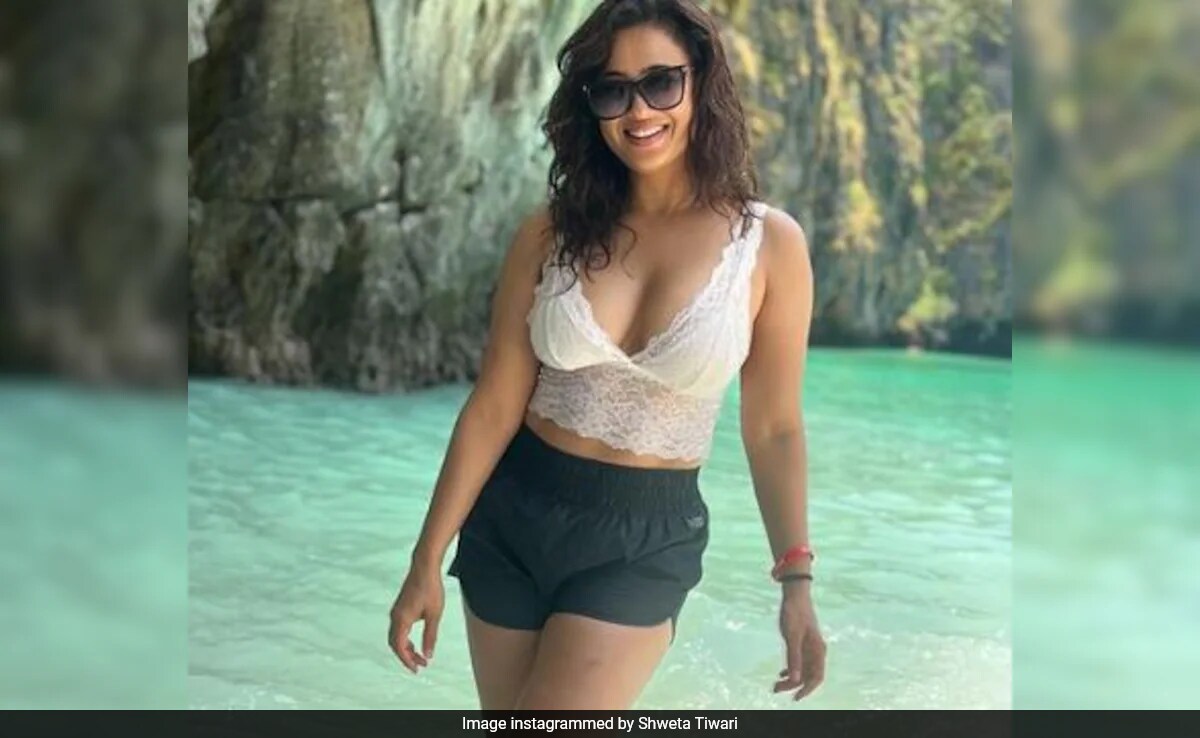 Viral: Shweta Tiwari's Stunning Pics From Thailand Are Thrilling The Internet