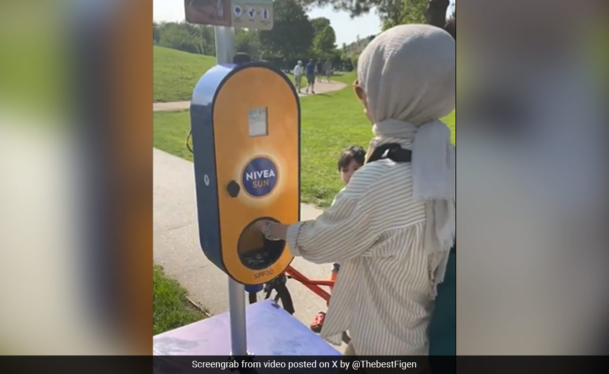 Video: People Use Free Sunscreen Vending Machines In Netherlands, Internet Reacts