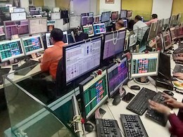 लोकसभा एग्झिट पोलनंतर शेअर बाजारात मोठी उसळी; सेन्सेक्स 2 हजार तर निफ्टीचा नवा विक्रम लोकसभा एग्झिट पोलनंतर शेअर बाजारात मोठी उसळी; सेन्सेक्स 2 हजार तर निफ्टीचा नवा विक्रम