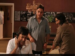 60 लाख का बजट और कमाए थे नौ करोड़, डेढ़ घंटे की फिल्म की कहानी ऐसी हंस-हंसकर हो जाएंगे लोटपोट 60 लाख का बजट और कमाए थे नौ करोड़, डेढ़ घंटे की फिल्म की कहानी ऐसी हंस-हंसकर हो जाएंगे लोटपोट
