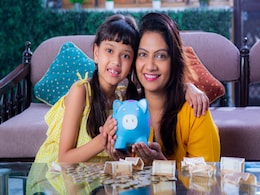 जब आपकी बेटी होगी 21 की, उसे मिलेंगे ₹71.82 लाख, SSA की मदद से - चार्ट से समझें जब आपकी बेटी होगी 21 की, उसे मिलेंगे ₹71.82 लाख, SSA की मदद से - चार्ट से समझें