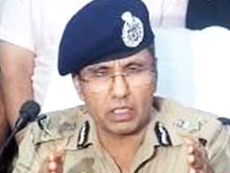 रोने वाला ही निकला खूनी! 1060 नीली स्कूटियां खंगाली तब खुला राज, लखनऊ में IAS की पत्नी की हत्या की पूरी क्राइम स्टोरी रोने वाला ही निकला खूनी! 1060 नीली स्कूटियां खंगाली तब खुला राज, लखनऊ में IAS की पत्नी की हत्या की पूरी क्राइम स्टोरी