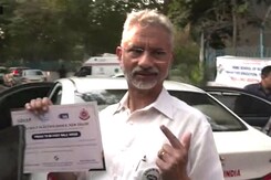 "First Male Voter In My Booth": S Jaishankar Holds Up His Certificate "First Male Voter In My Booth": S Jaishankar Holds Up His Certificate