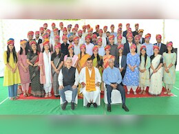 UPSC Exam: सिविल सेवा पास करने वाले राजस्थान के युवाओं से मिले CM भजनलाल शर्मा, सभी को किया सम्मानित UPSC Exam: सिविल सेवा पास करने वाले राजस्थान के युवाओं से मिले CM भजनलाल शर्मा, सभी को किया सम्मानित