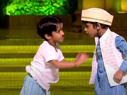 दो छुटकू बच्चों ने राजा बाबू फिल्म के गाने पर किया ऐसा डांस कि गोविंदा भी बजाने लगे तालियां, पत्नी सुनीता भी नहीं रोक पाईं हंसी दो छुटकू बच्चों ने राजा बाबू फिल्म के गाने पर किया ऐसा डांस कि गोविंदा भी बजाने लगे तालियां, पत्नी सुनीता भी नहीं रोक पाईं हंसी