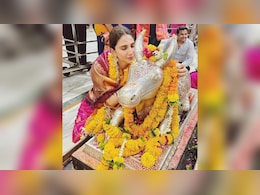 वाणी कपूर ने लिया महाकाल का आशीर्वाद, नंदी के कान में कही मनोकामना वाणी कपूर ने लिया महाकाल का आशीर्वाद, नंदी के कान में कही मनोकामना
