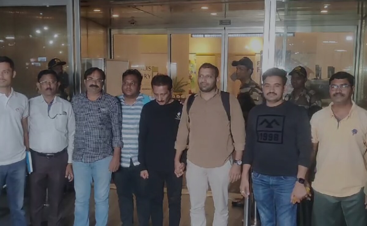 उदयपुर में छिपा बैठा था होर्डिंग हादसे का आरोपी भावेश भिंडे, अरेस्ट कर मुंबई लाया गया