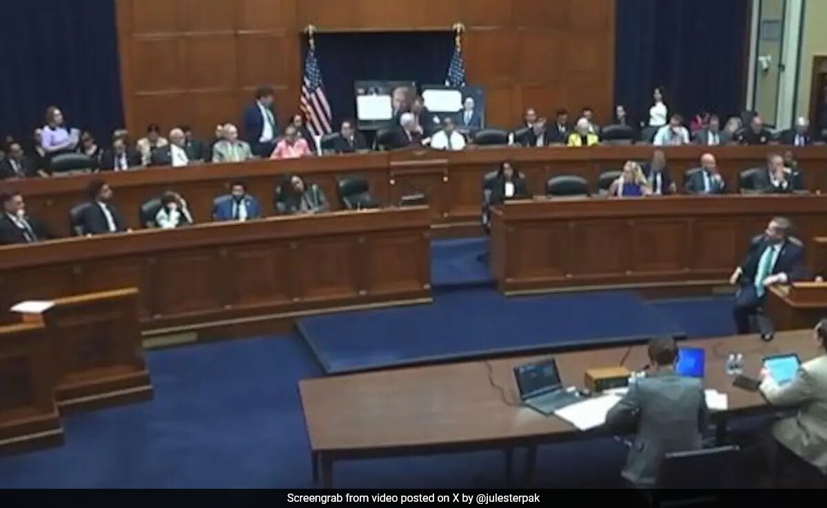 Chaos At US House Committee Meet After Lawmaker's Body Shaming Remark - Vimarsana News