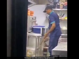 Mumbai Restaurant Employee Cleans Drain With "Frying Net", Owner Clarifies Mumbai Restaurant Employee Cleans Drain With "Frying Net", Owner Clarifies
