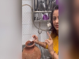 फ्रिज जितना ठंडा पानी चाहिए, तो इस स्पेशल ट्रिक से करिए मटके में वॉटर स्टोर, रहेगा एकदम चिल्ड फ्रिज जितना ठंडा पानी चाहिए, तो इस स्पेशल ट्रिक से करिए मटके में वॉटर स्टोर, रहेगा एकदम चिल्ड