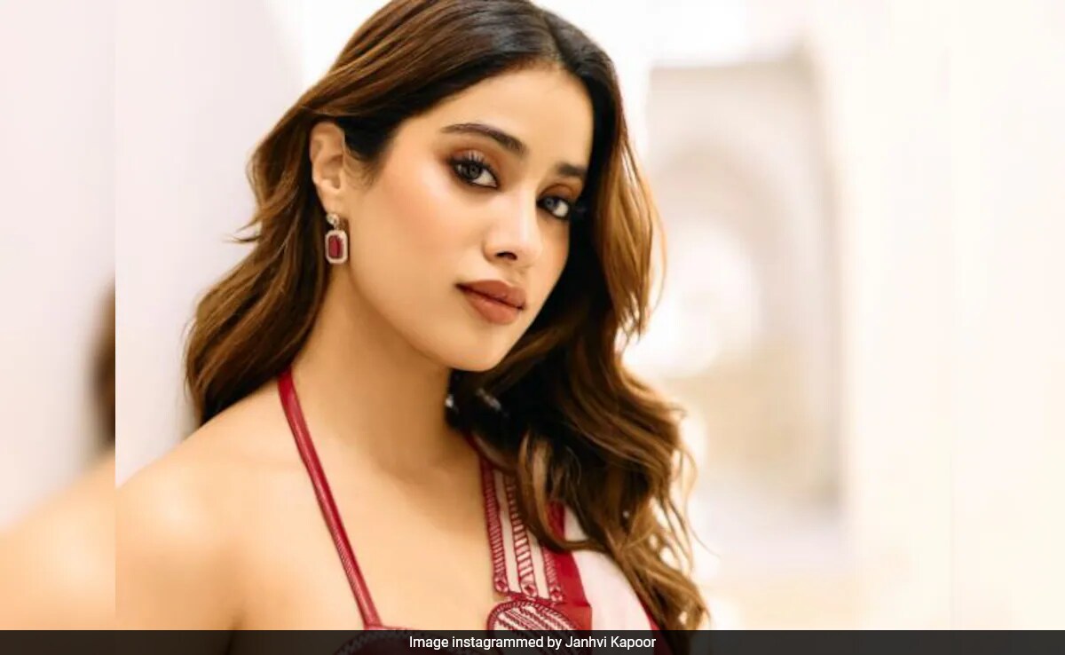 Janhvi Kapoor Reacts To Wedding Rumours: "They Are Getting Me Married In A Week Which I'm Not Okay With"