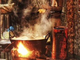Delhi Man, Accused Of Murder, Found Living In Disguise As <i>Chole Bhature</i> Vendor For 20 Years In UP Delhi Man, Accused Of Murder, Found Living In Disguise As <i>Chole Bhature</i> Vendor For 20 Years In UP