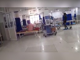 झालावाड़ में सरकारी हॉस्पिटल के ICU का 7 घंटे तक फेल रहा कूलिंग सिस्टम, भीषण गर्मी में बेहाल हुए मरीज झालावाड़ में सरकारी हॉस्पिटल के ICU का 7 घंटे तक फेल रहा कूलिंग सिस्टम, भीषण गर्मी में बेहाल हुए मरीज