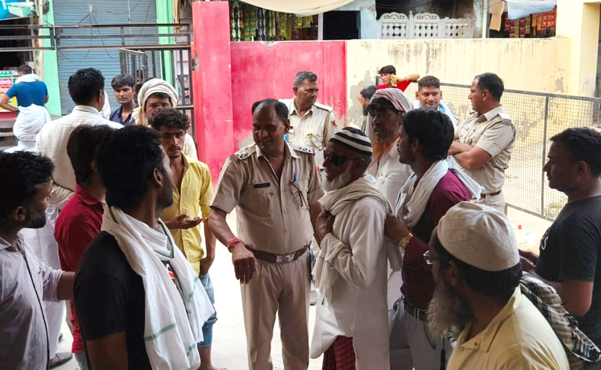 Bharatpur News: महिला ने दुपट्टे का फंदा लगा कर की आत्महत्या, परिजनों ने पड़ोसियों पर लगाया हत्या का आरोप