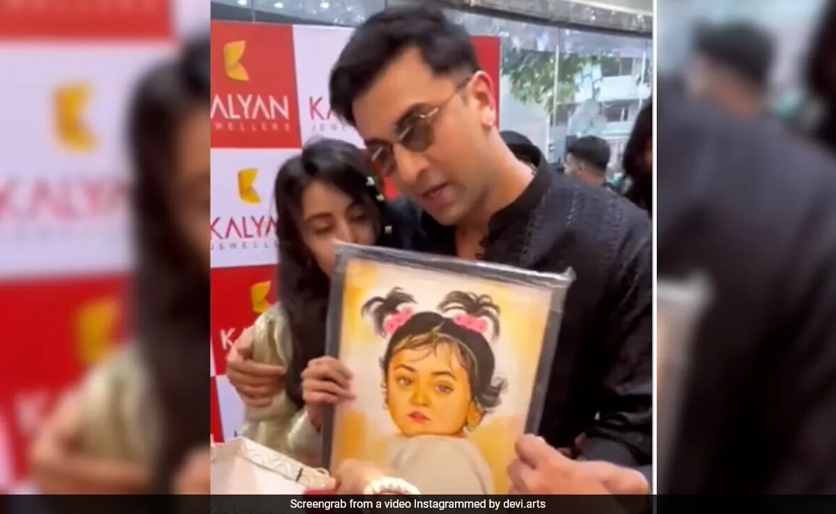 Viral: Ranbir Kapoor's Reaction To A Fan Gifting Him Raha's Portrait
