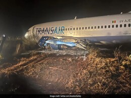 Boeing Plane Skids Off Runway At Senegal Airport, 11 Injured Boeing Plane Skids Off Runway At Senegal Airport, 11 Injured