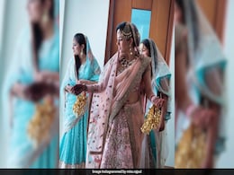 Throwback: Mira Rajput Shares Unseen Pic From Her Wedding Throwback: Mira Rajput Shares Unseen Pic From Her Wedding